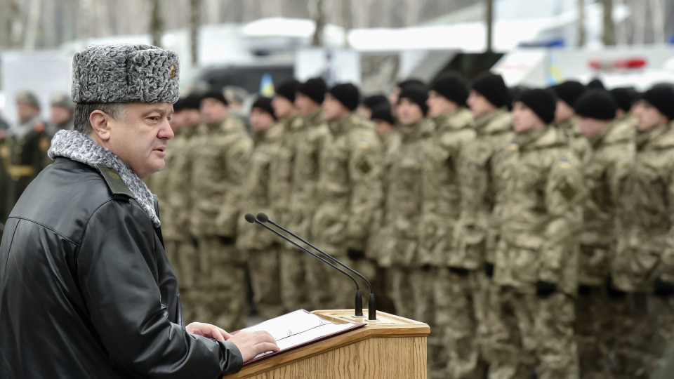 Военное положение в Украине: что изменится для украинцев