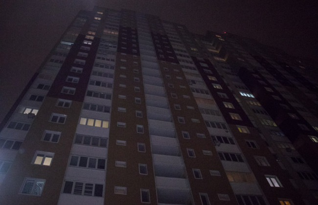 Смертельное происшествие в Киеве: мужчина выпрыгнул с 19 этажа