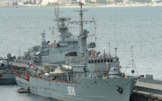 Военный корабль РФ направляется к Азовскому морю