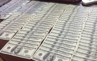 У Києві затримали адвоката при спробі дати хабар працівнику прокуратури