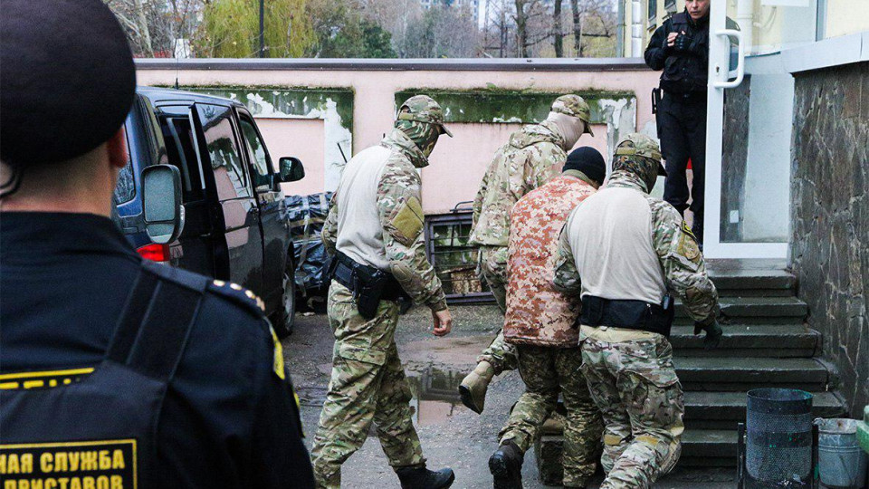 Пленных украинских моряков перевозят в Москву: СМИ