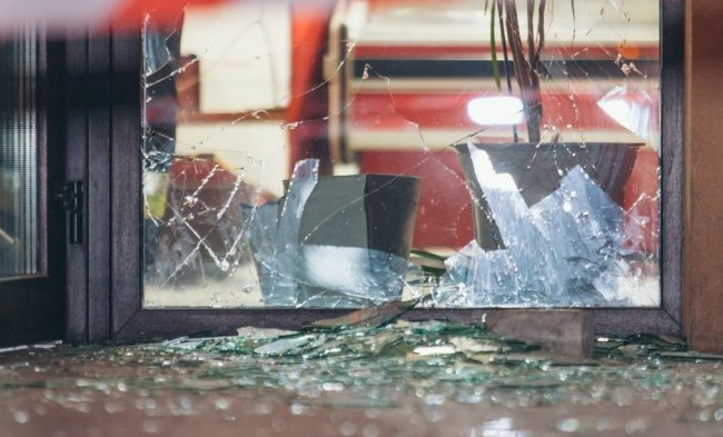 Напустили газ: неизвестные в Днепре взорвали банкомат