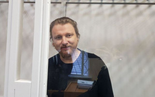 Суд избирает меру пресечения известным блогеру и политтехнологу