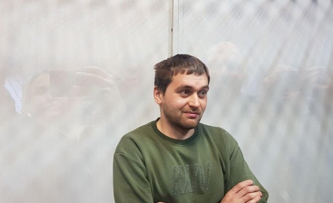 Дело о вмешательстве в частную жизнь: блогеру и политтехнологу избрали меру пресечения