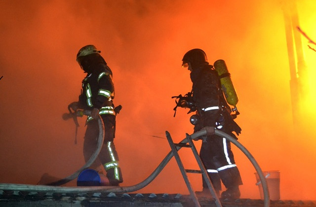 Масштабный пожар случился в Одессе: есть подробности