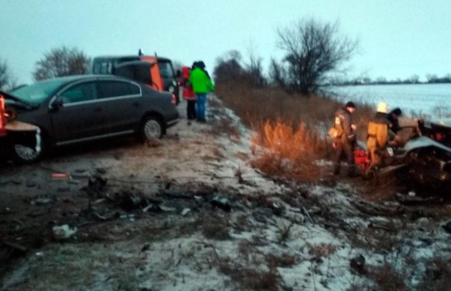 В жутком ДТП под Полтавой погиб человек и еще пятеро — пострадали