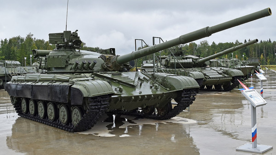 Россия стянула танки и артиллерию к границе с Украиной: снимки Google Earth