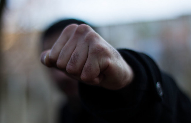 Водитель маршрутки жестоко избил пьяного пассажира