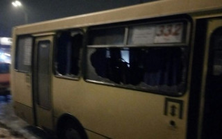 Неизвестные в Киеве разгромили маршрутки