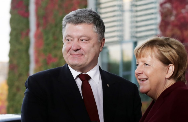 Порошенко и Меркель обсудили «азовский пакет» санкций против РФ