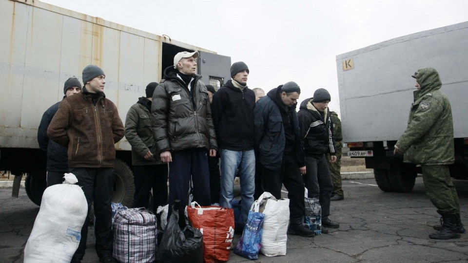 Боевики «ДНР» передали осужденных граждан Украины: первые подробности