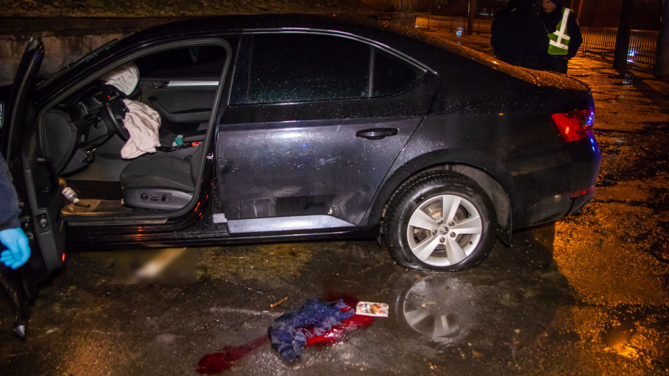 ДТП в Днепре: водитель легковушки пытался застрелиться