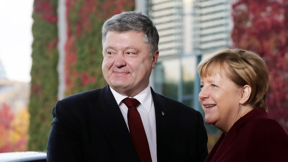 Порошенко и Меркель обсудили «азовский пакет» санкций против РФ