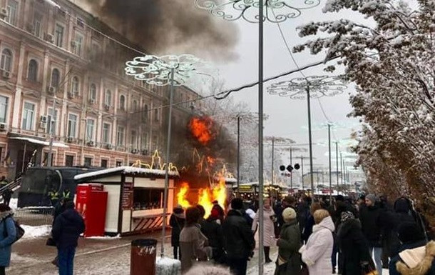 Возле столичной Софийской площади вспыхнул пожар