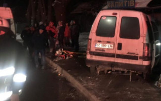 Смертельное ДТП под Львовом: грузовик влетел в Citroen
