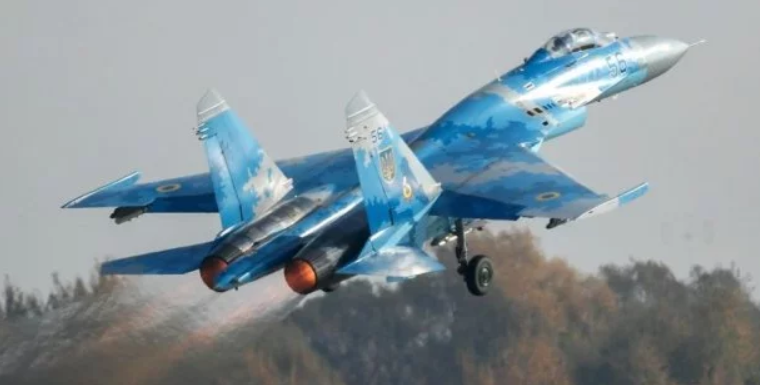 Падіння винищувача «Су-27» під Житомиром: з'явилися подробиці про пілота