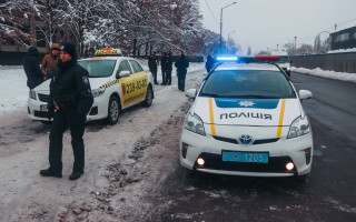 Підполковник з пістолетом Макарова у центрі столиці поцупив таксі