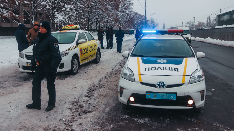 Підполковник з пістолетом Макарова у центрі столиці поцупив таксі
