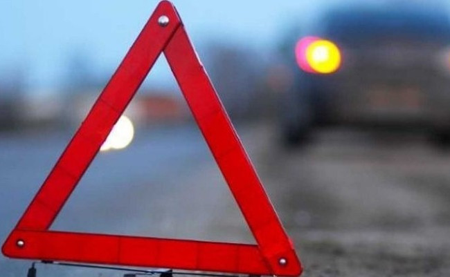 В Днепре женщина на внедорожнике сбила девушку с ребенком