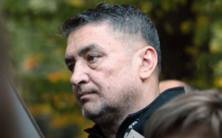 Привезли с перерезанным горлом: во Львове скончался экс-глава «Правого сектора»