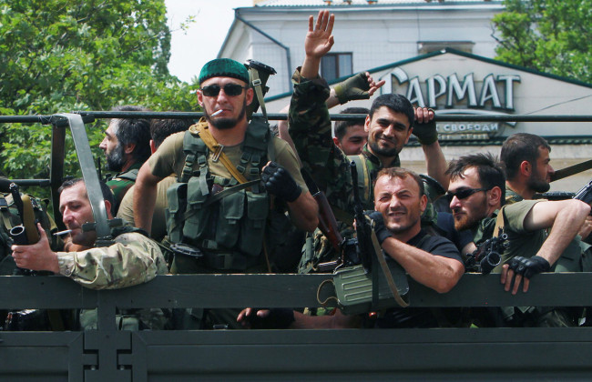 Чеченских снайперов массово перебрасывают к боевикам на Донбасс