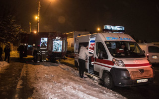 Пожар на СТО в Киеве: есть погибший
