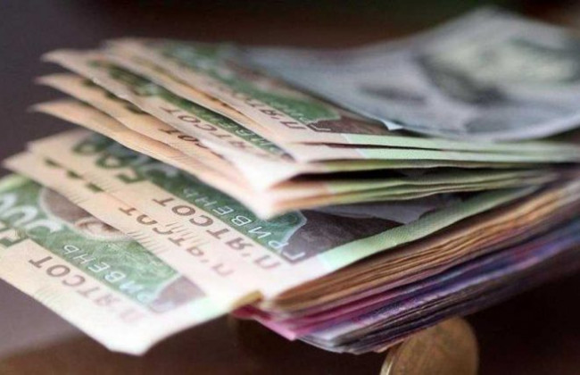 Средняя зарплата в Украине вырастет: прогноз на 2019