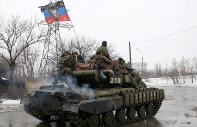 Боевики на Донбассе значительно урезали людям зарплаты