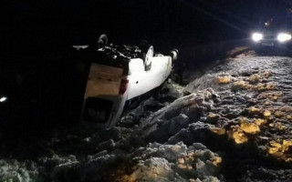 На Волыни автобус съехал в кювет и перевернулся: есть пострадавшие