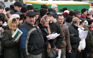 Сколько украинцев работает за границей: в Минсоцполитики назвали цифры