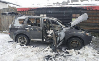 Невідомі у Черкасах спалили іномарку чоловікові