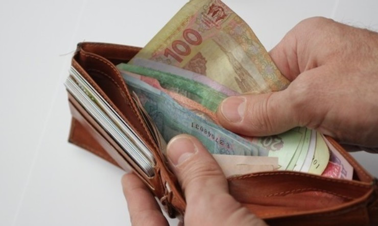 Пенсии за январь: правительство озвучило даты выдачи выплат