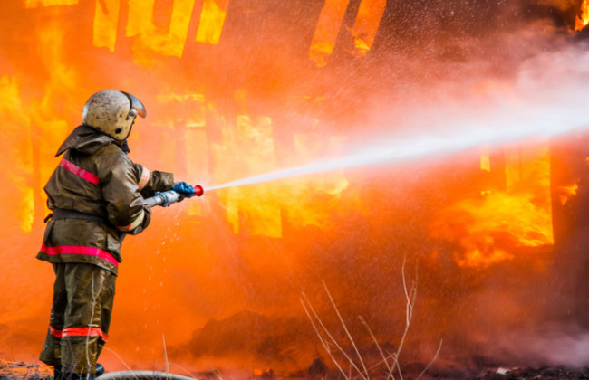 Курорт в Карпатах охватил мощный пожар: есть подробности