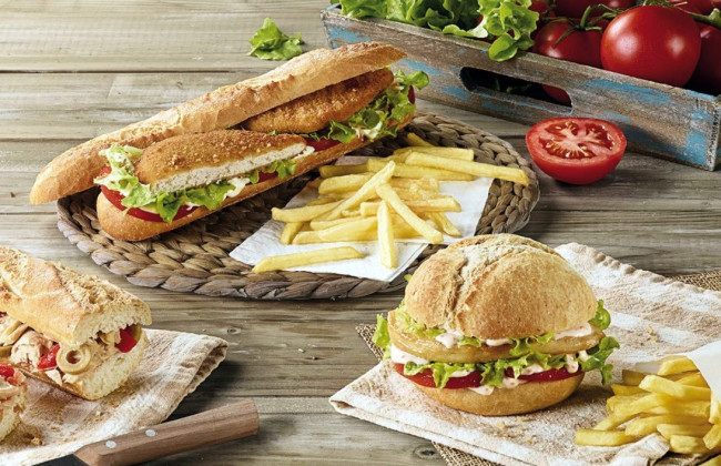 Полезные свойства вредных продуктов: ученые рассказали о плюсах фастфуда