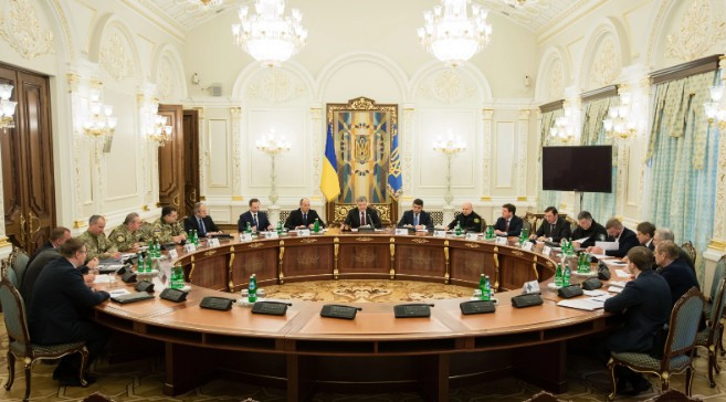 Украина ввела новые санкции против РФ: все подробности