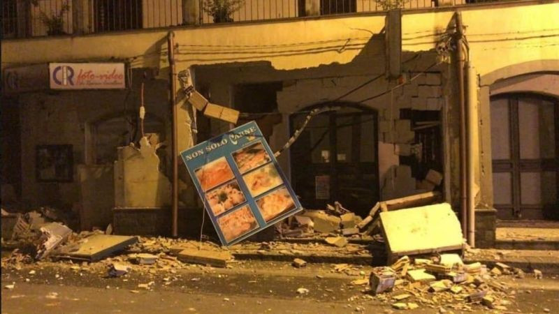 Землетрясение в Италии: масштабные разрушения и десятки пострадавших