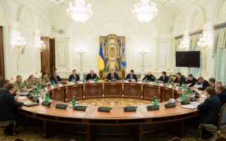 Украина ввела новые санкции против РФ: все подробности