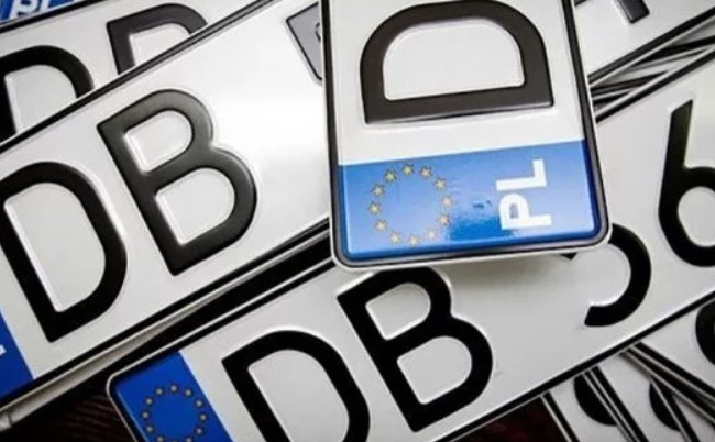 За месяц в Украине растаможили тысячи автомобилей на еврономерах