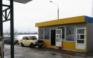 Оторвало пальцы: под Киевом на АЗС произошел взрыв