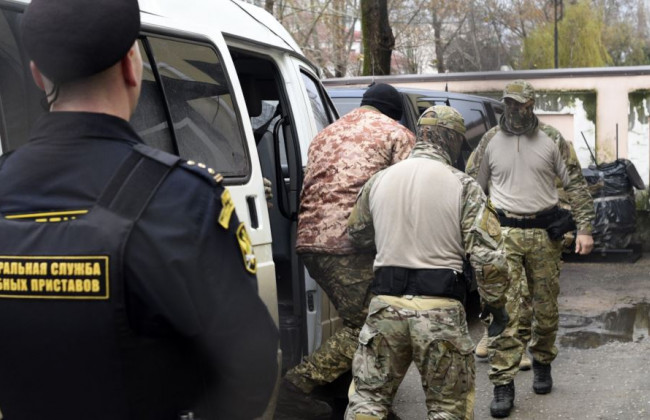 Пленных украинских моряков в Москве посетят родные, — омбудсмен