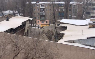 Крыша кинотеатра внезапно обвалилась в Кривом Роге