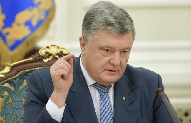 Петр Порошенко назвал количество восстановленных дорог в 2018 году