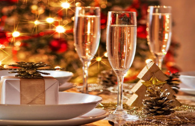 Праздничное застолье: какие напитки нельзя смешивать