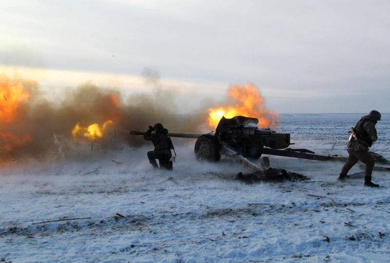 Неспокойный Новый год на Донбассе: боевики пошли в наступление