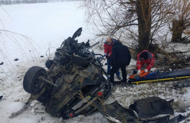 Трагедия на трассе Днепр — Николаев: в ДТП погибла семья с детьми