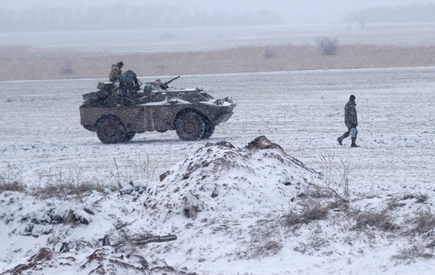 На Донбассе противник открыл огонь из запрещенного оружия: есть потери