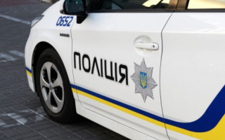 Вовремя успели: в Киеве патрульные предотвратили самоубийство мужчины