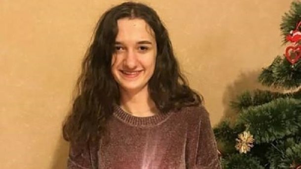 Ушла из дома и не вернулась: на Прикарпатье пропала 15-летняя девочка