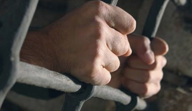 Чоловіка, який жорстоко вбив пенсіонера, взяли під варту