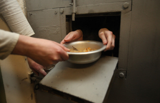 Заключенным урежут норму хлеба: новое постановление Кабмина